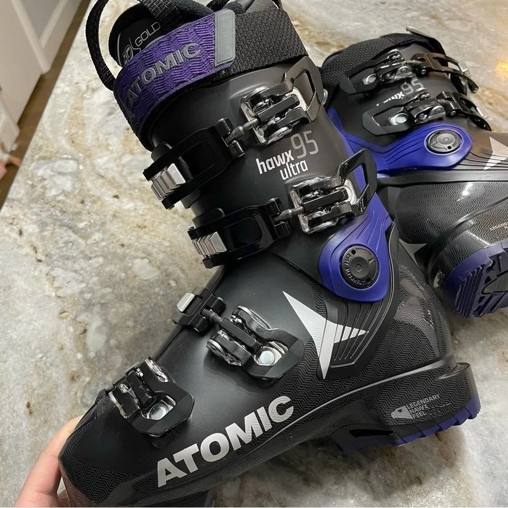 Atomic Hawx Ultra 95 Ski Boots 2018 Women’s 24-24.5  94 mm Narrow